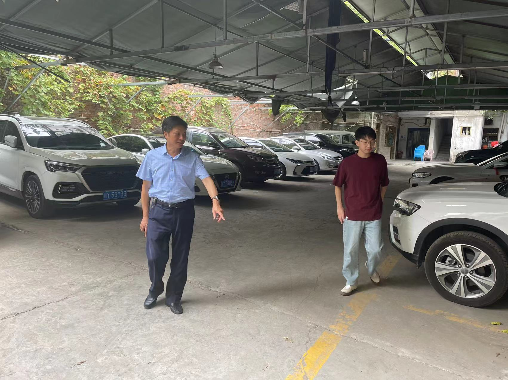 集團黨委書記、董事長許大政深入 “包保”社區(qū)開展創(chuàng)文督導(dǎo)工作